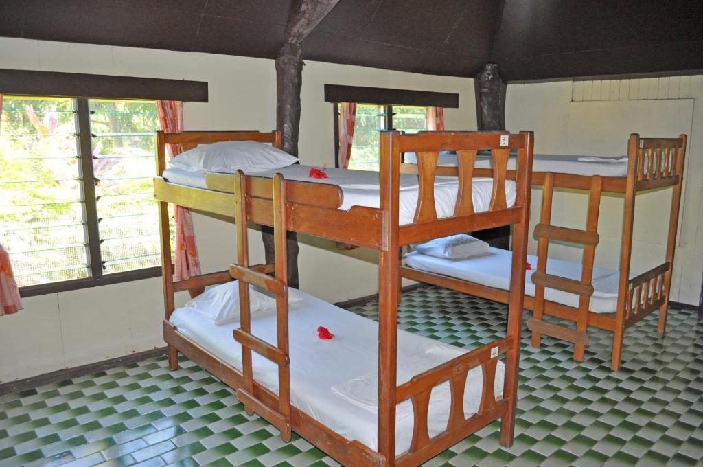 Ratu Kini Backpackers And Dive Resort Mana Island Pokoj fotografie
